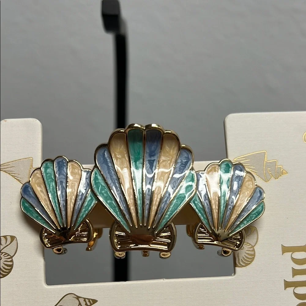 Piper K | Pastel Colored Metal Seashell Hair Clips - Picture 3 of 3